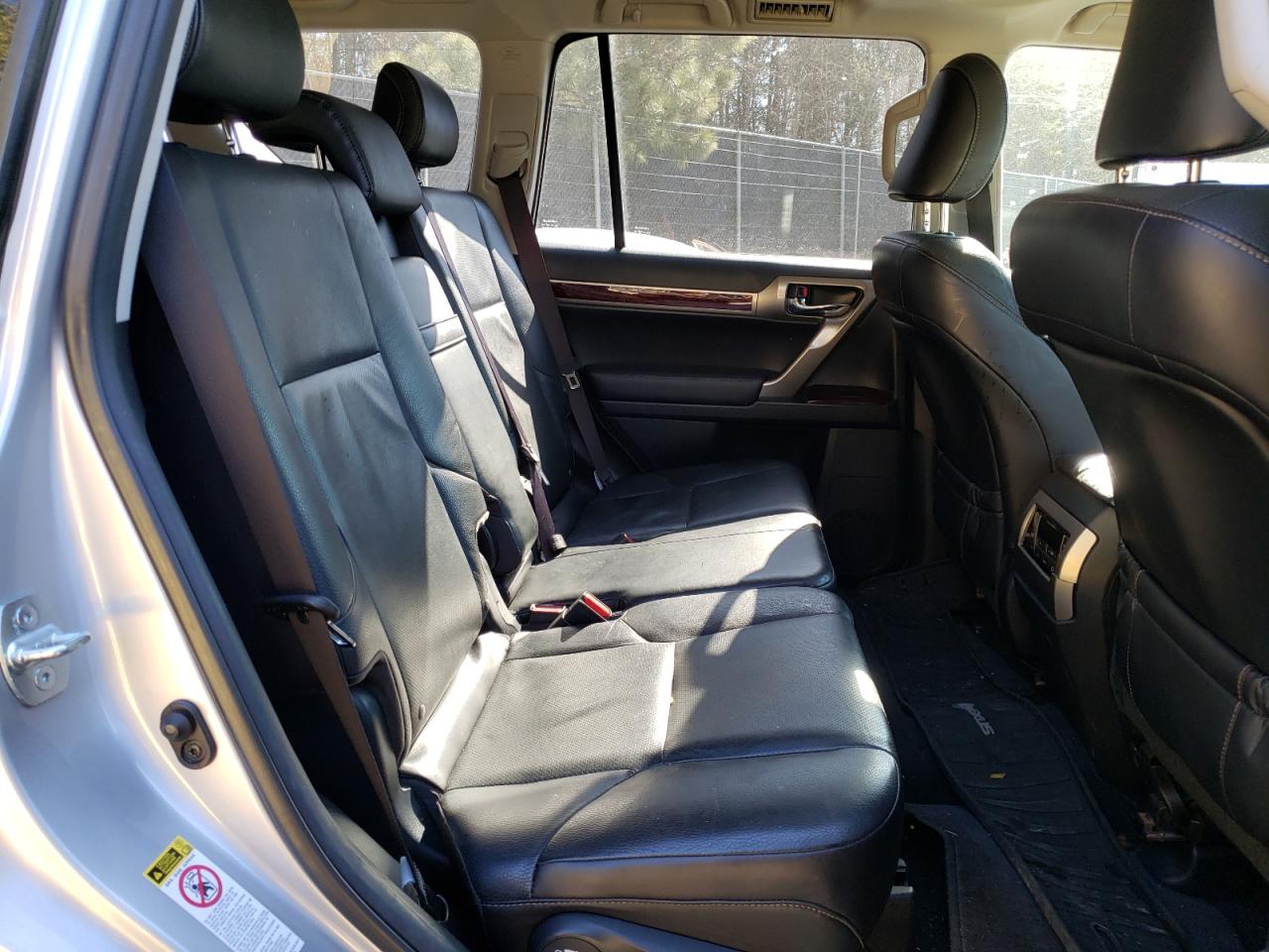 2016 Lexus GX - Image 11