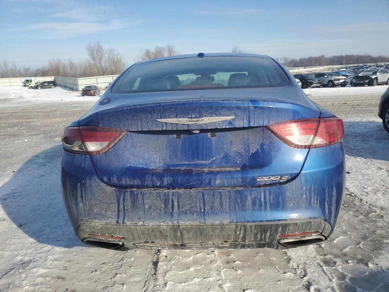 2016 Chrysler 200 - Image 6