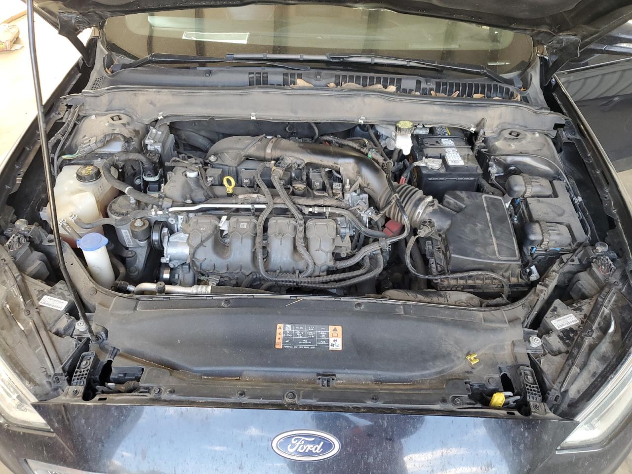 2020 Ford Fusion - Image 11