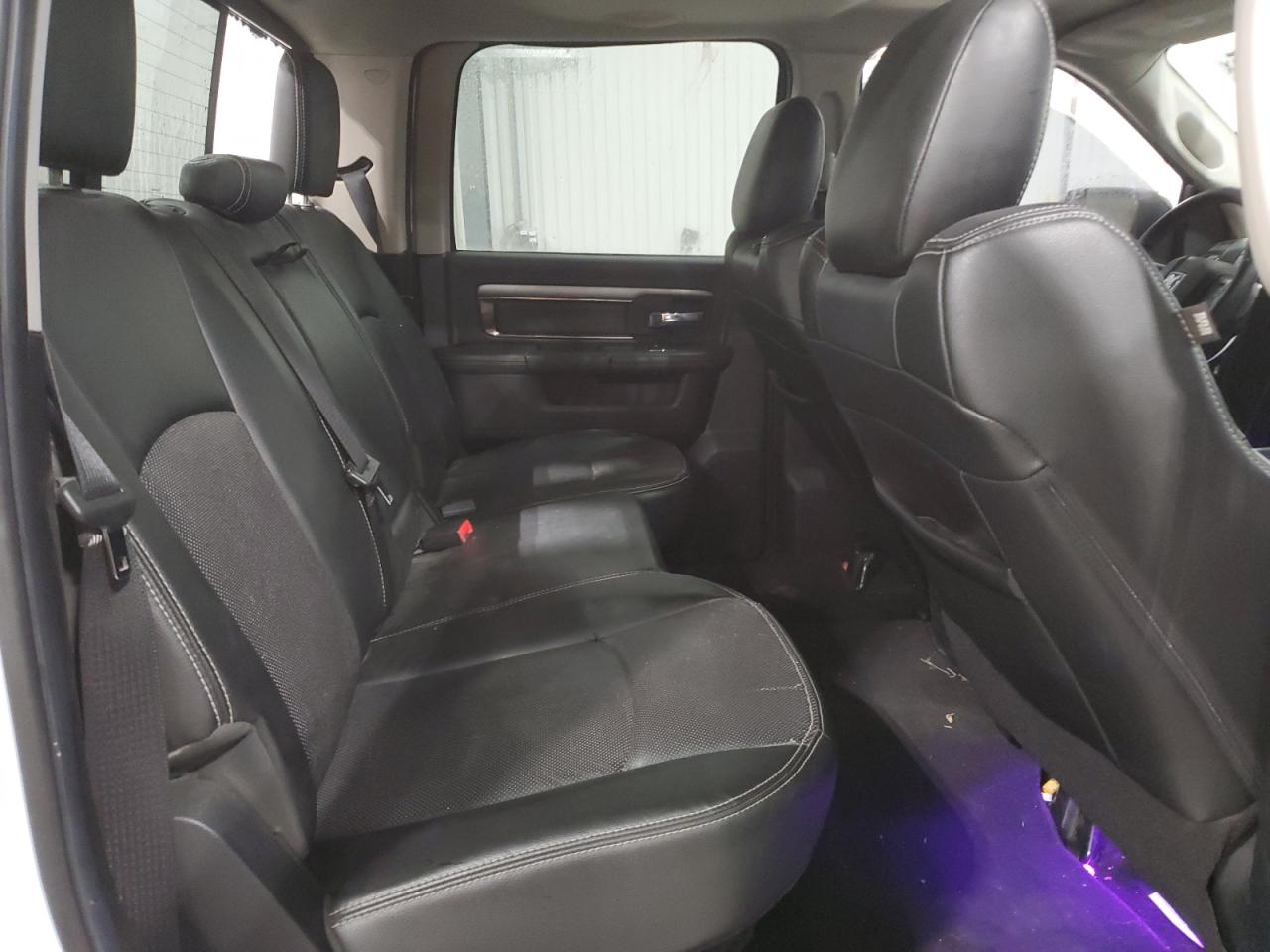 2014 RAM 1500 - Image 10