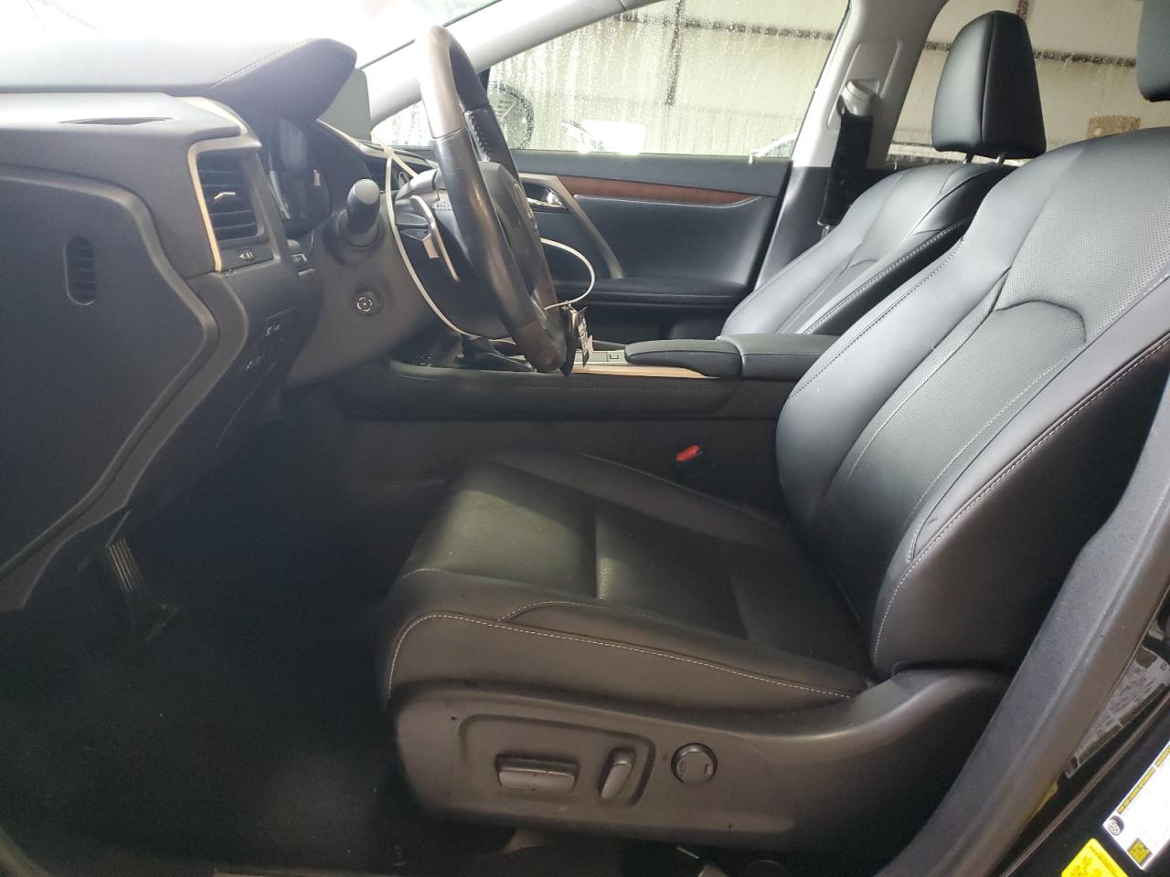 2021 Lexus RX - Image 7