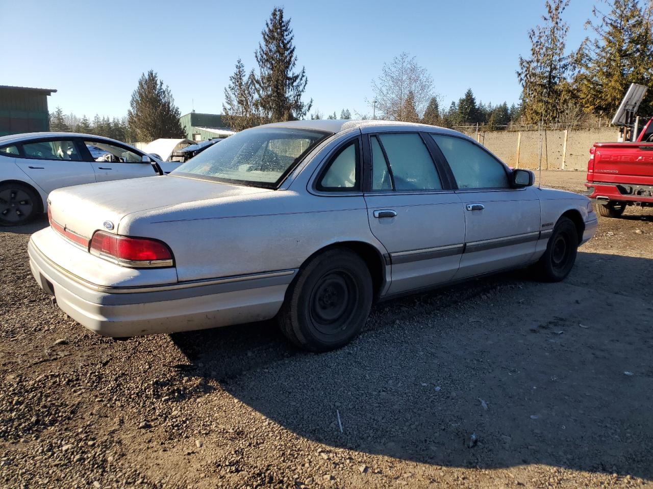1993 Ford Crown Victoria - Image 3