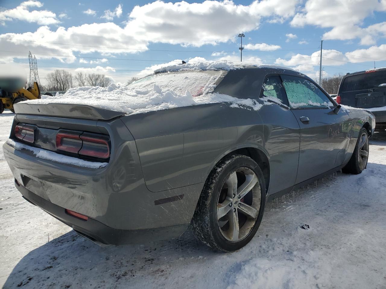 2018 Dodge Challenger - Image 3