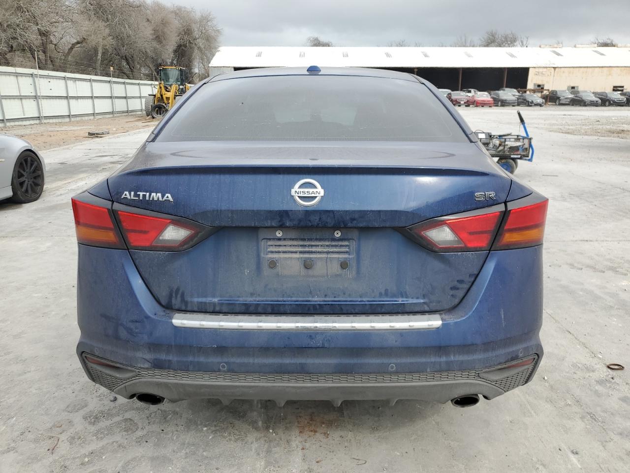 2021 Nissan Altima - Image 6