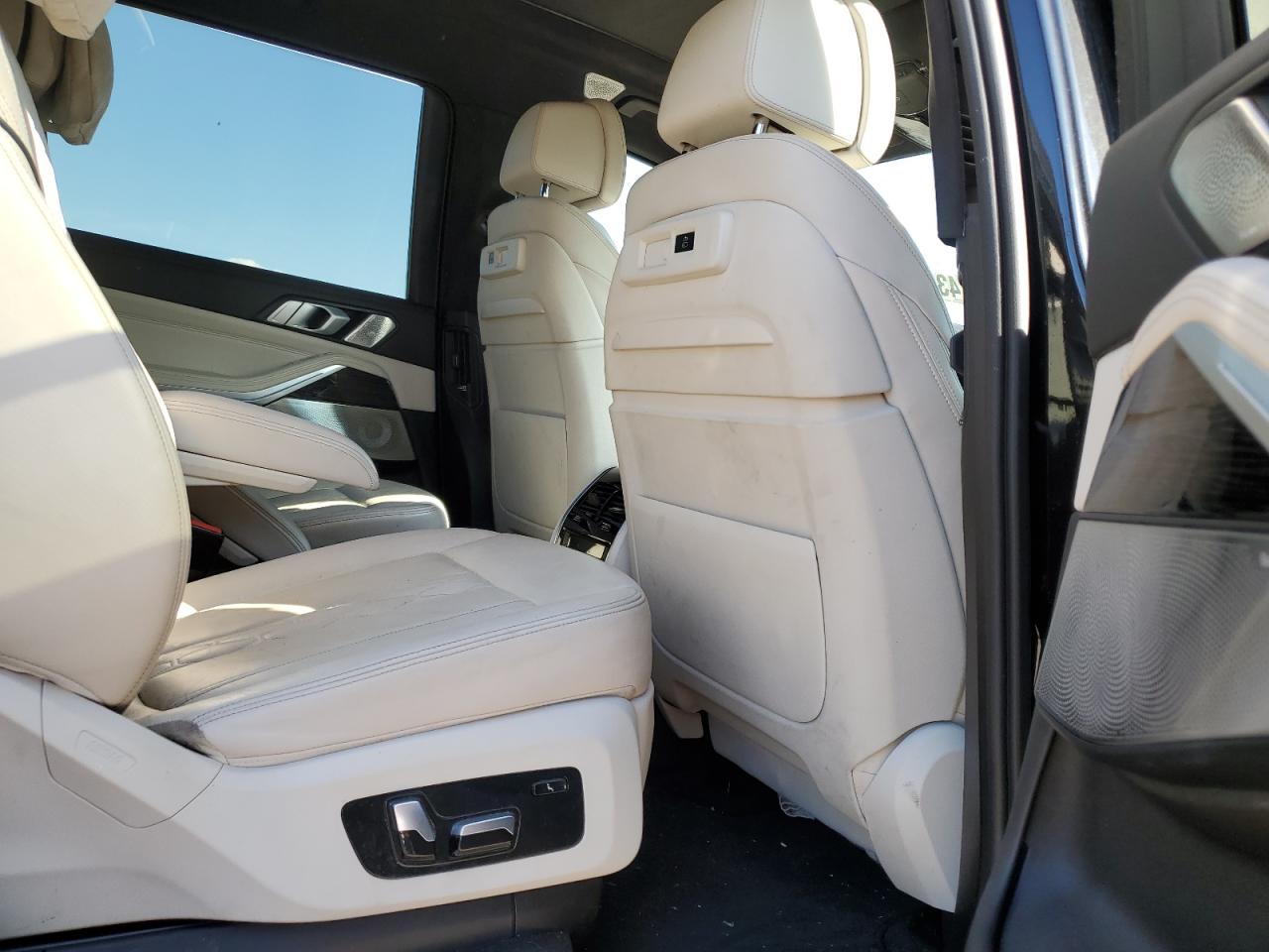 2019 BMW X7 - Image 10