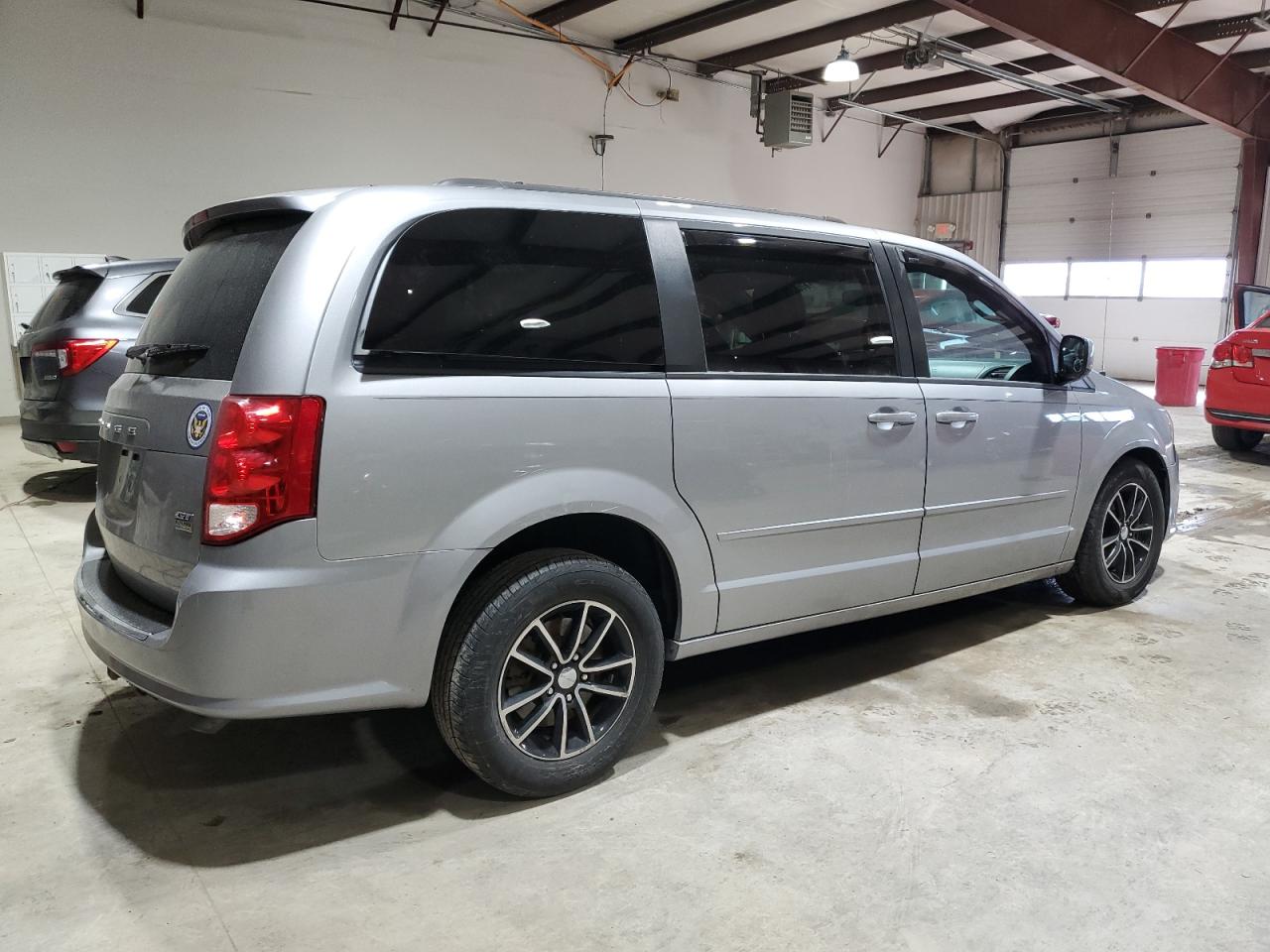 2017 Dodge Caravan - Image 3