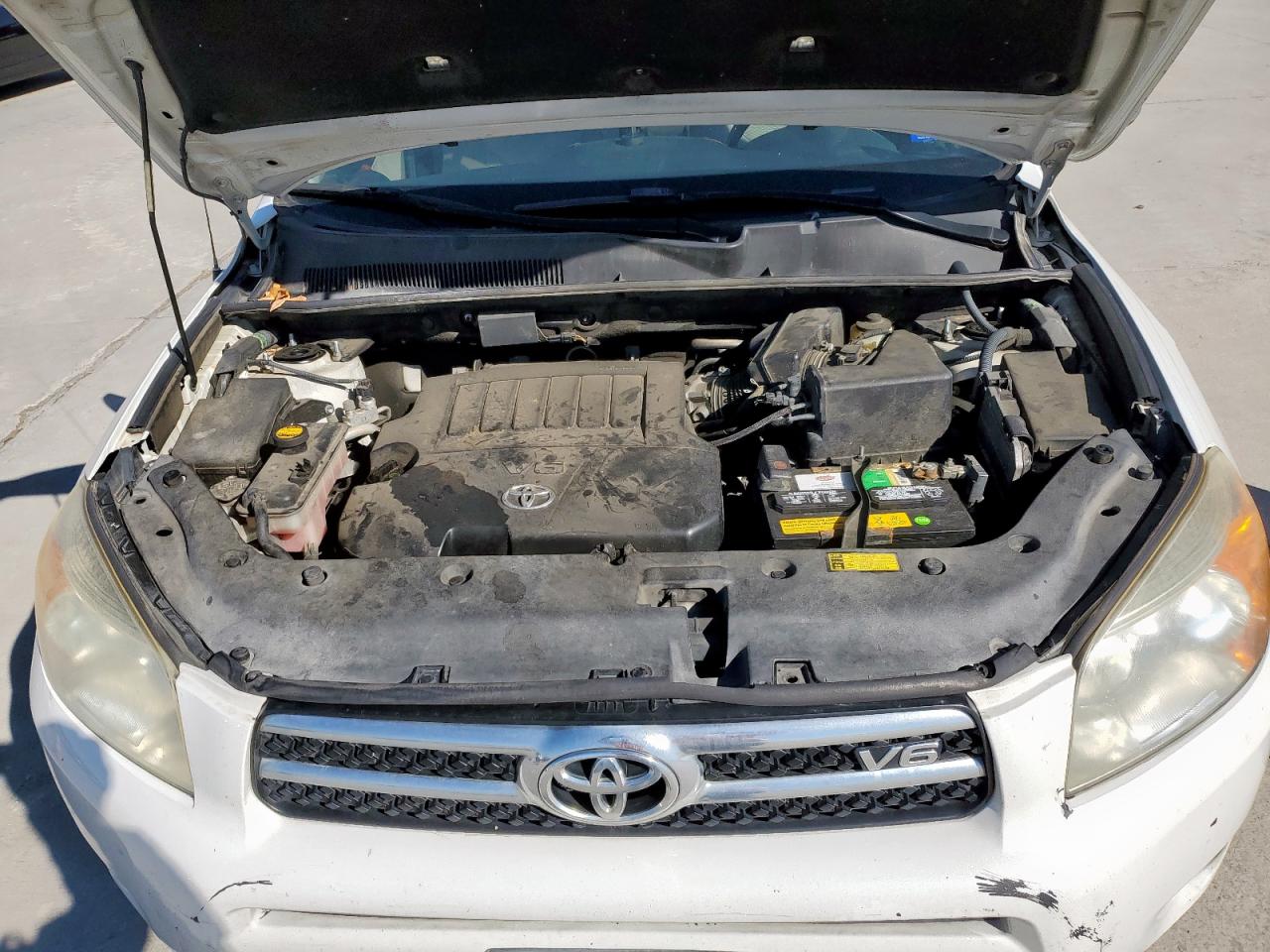 2008 Toyota RAV 4 - Image 11