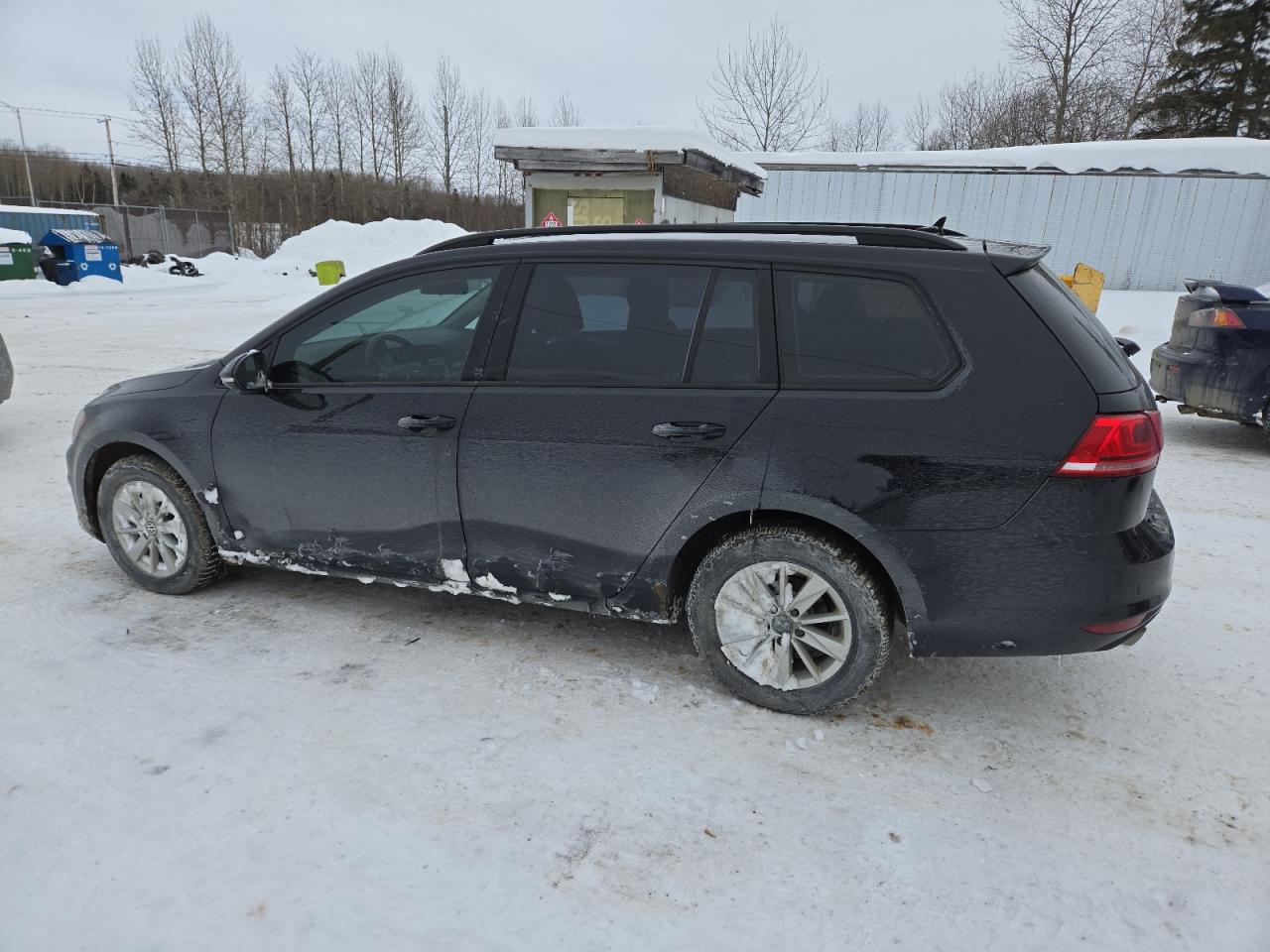2015 Volkswagen Golf - Image 2
