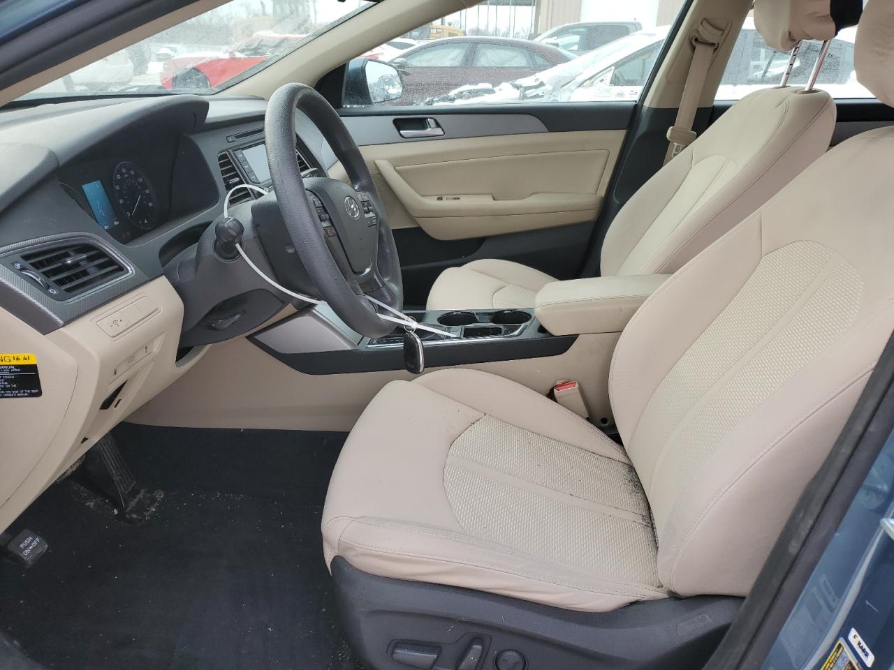 2015 Hyundai Sonata - Image 7