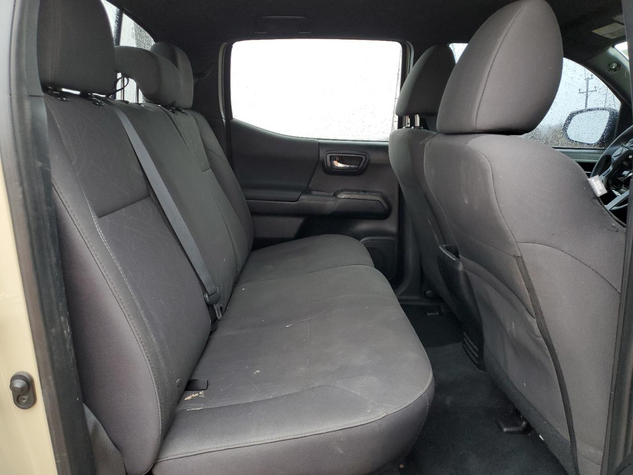 2017 Toyota Tacoma - Image 10