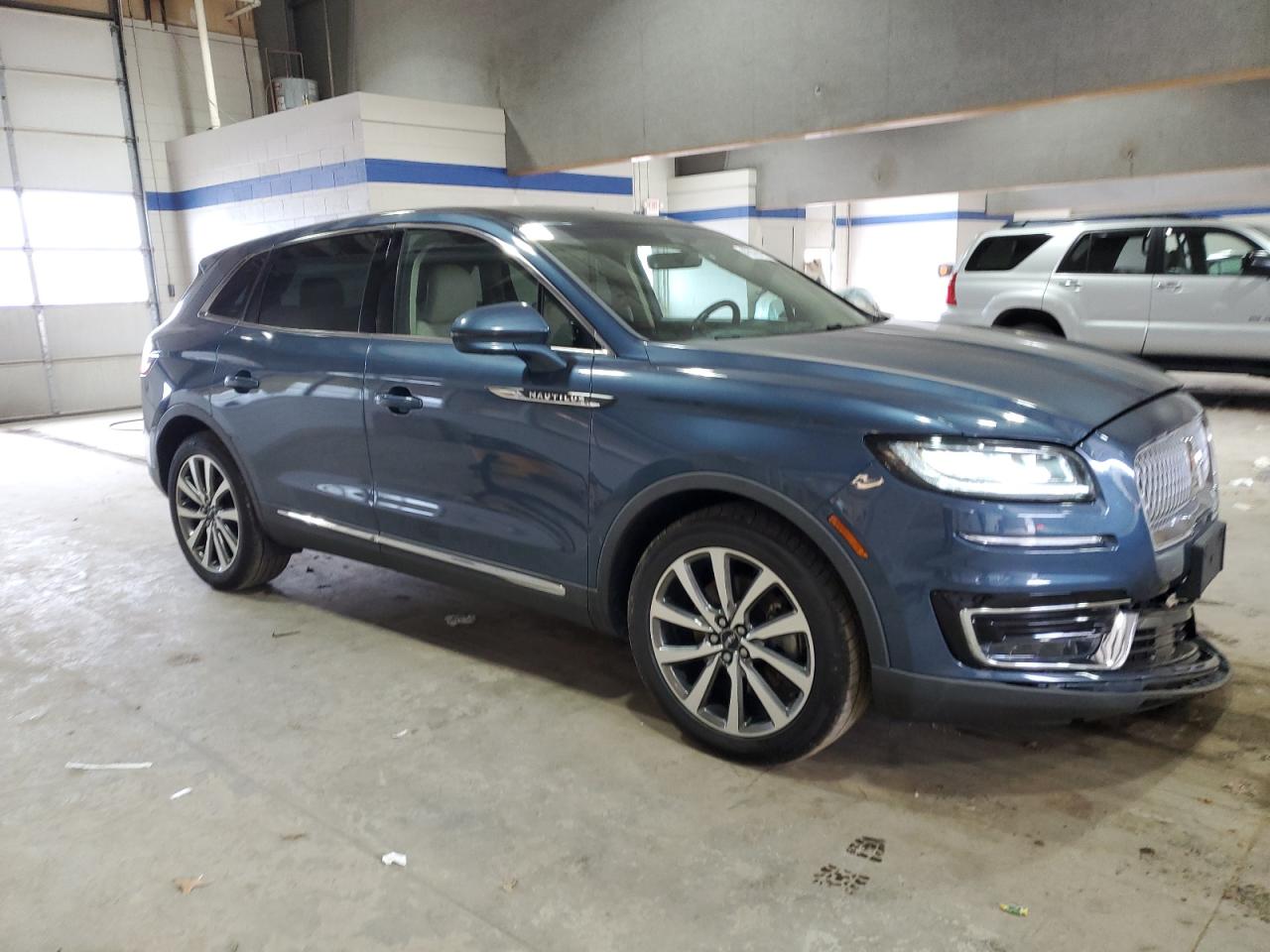 2019 Lincoln Nautilus - Image 4