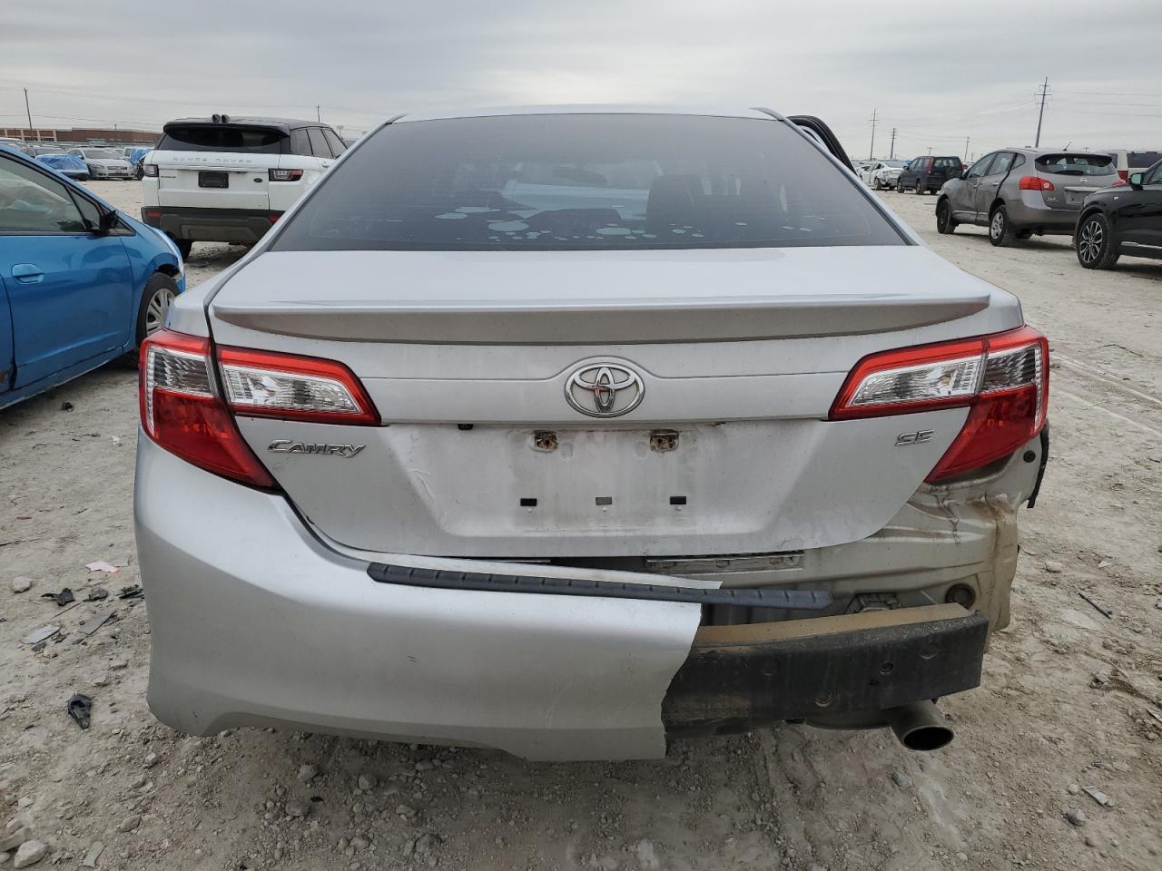 2014 Toyota Camry - Image 6