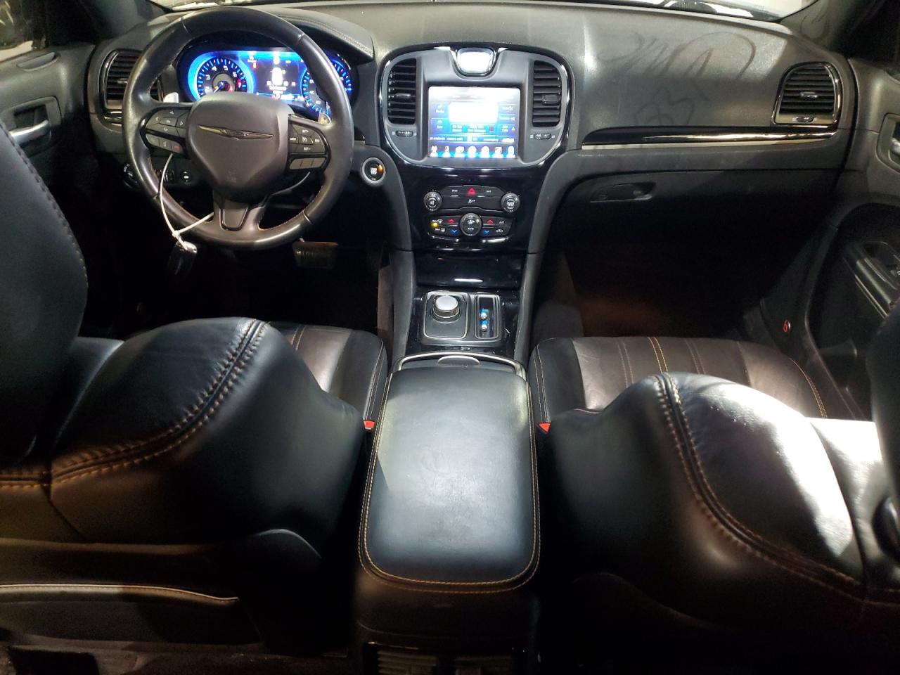 2016 Chrysler 300 - Image 8