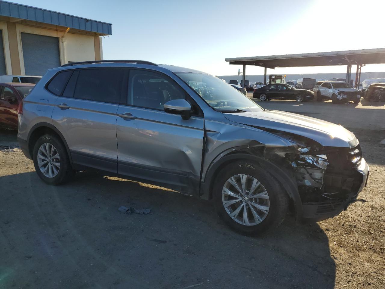2020 Volkswagen Tiguan - Image 4