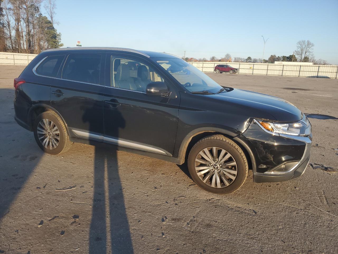 2020 Mitsubishi Outlander - Image 4