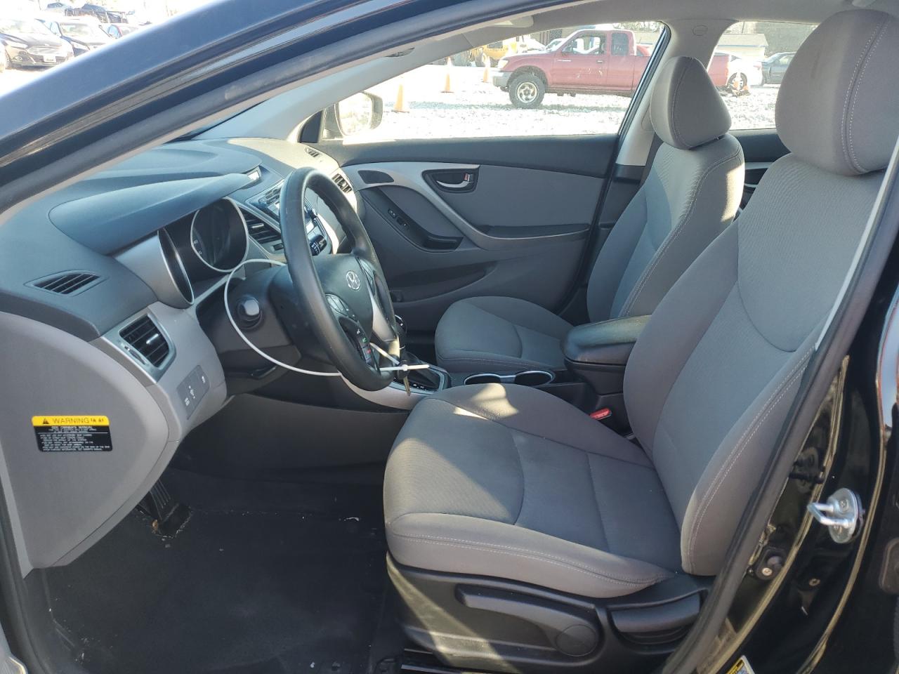 2014 Hyundai Elantra - Image 7