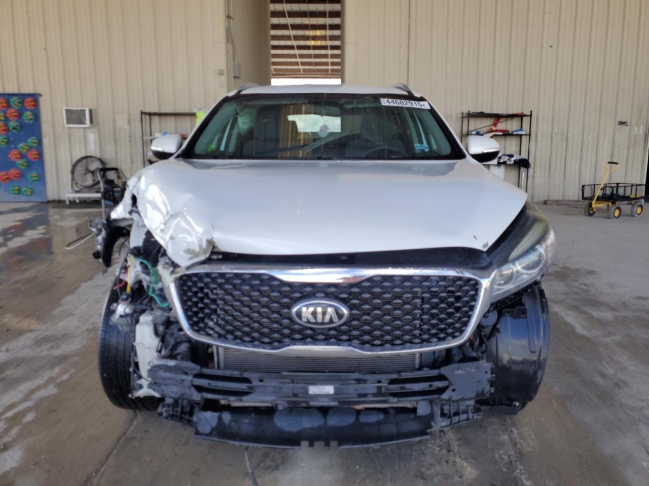 2017 Kia Sorento - Image 5