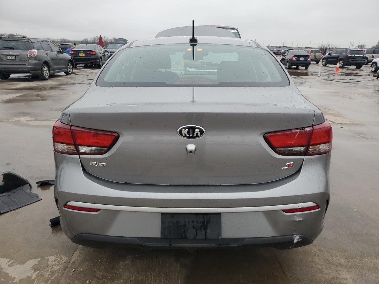 2021 Kia Rio - Image 6