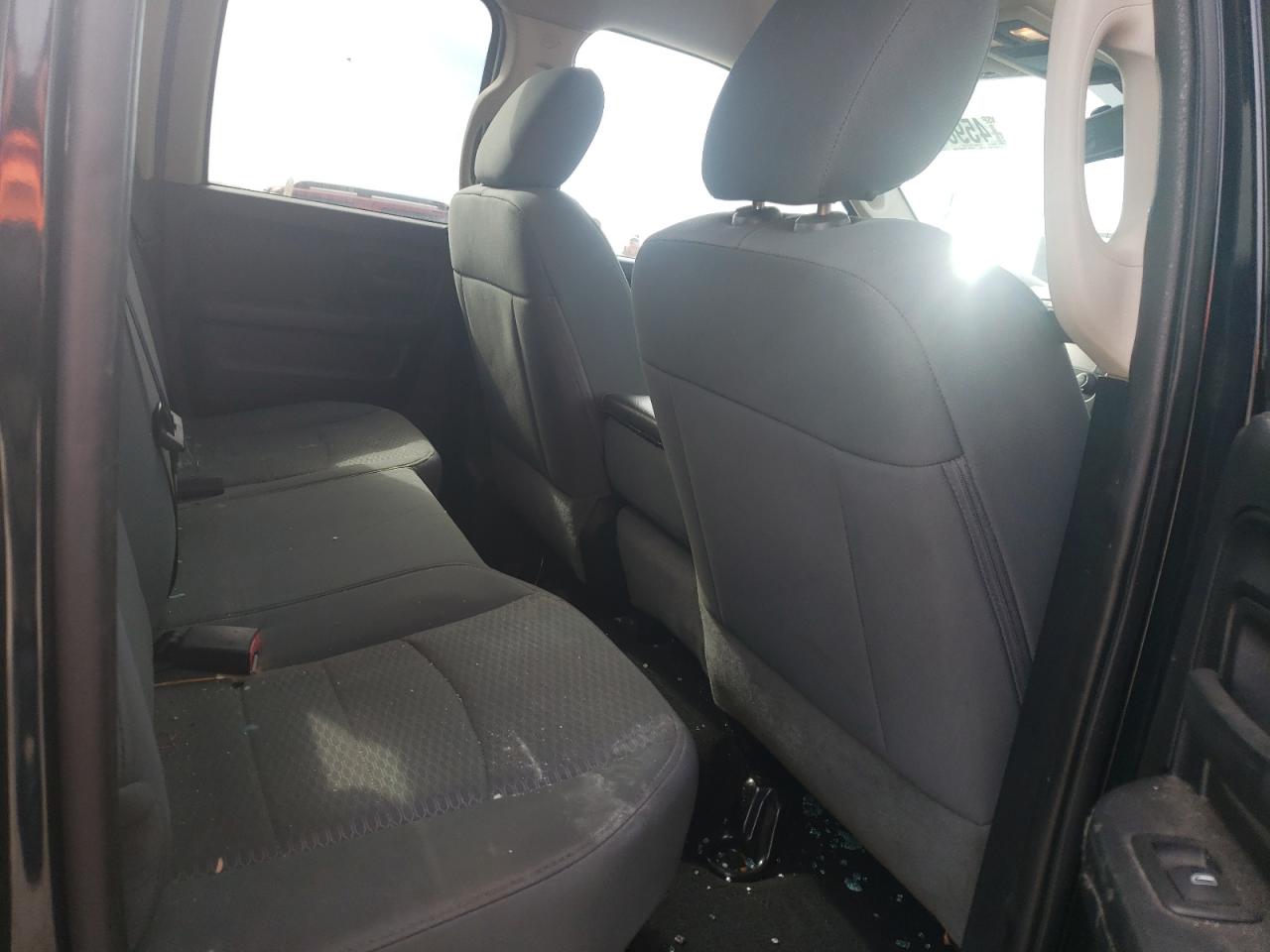 2014 RAM 1500 - Image 11