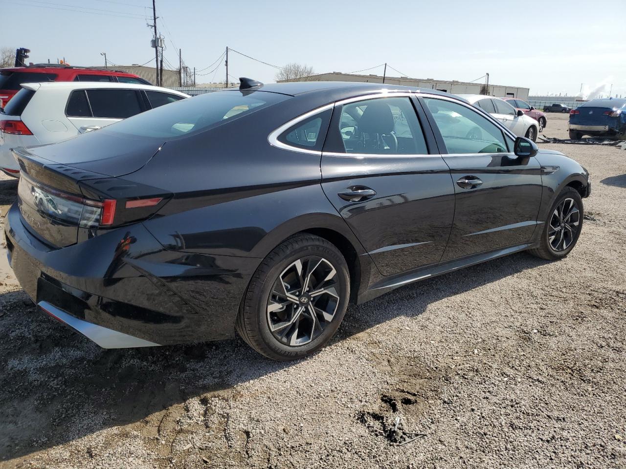 2025 Hyundai Sonata - Image 3