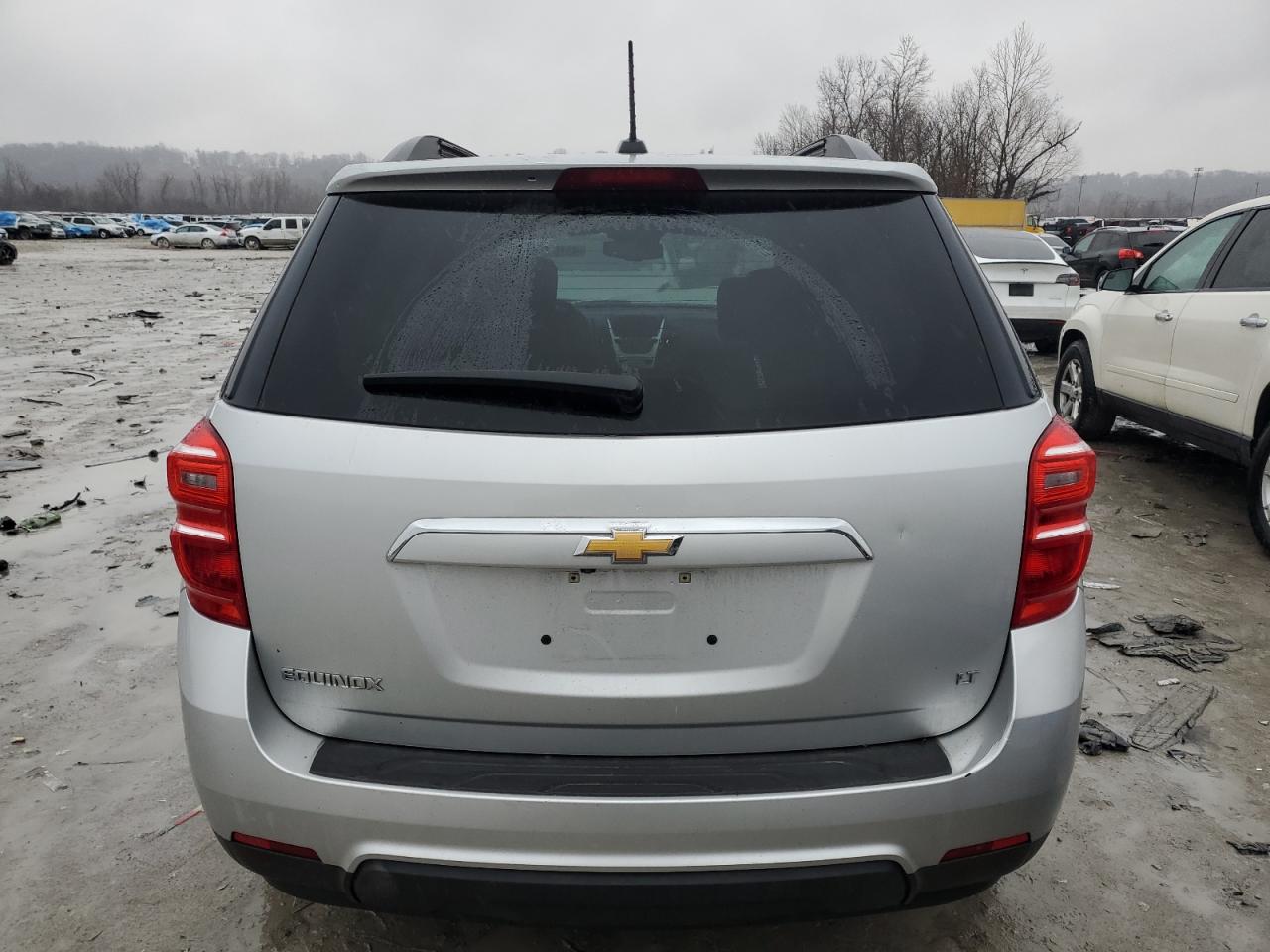 2017 Chevrolet Equinox - Image 6