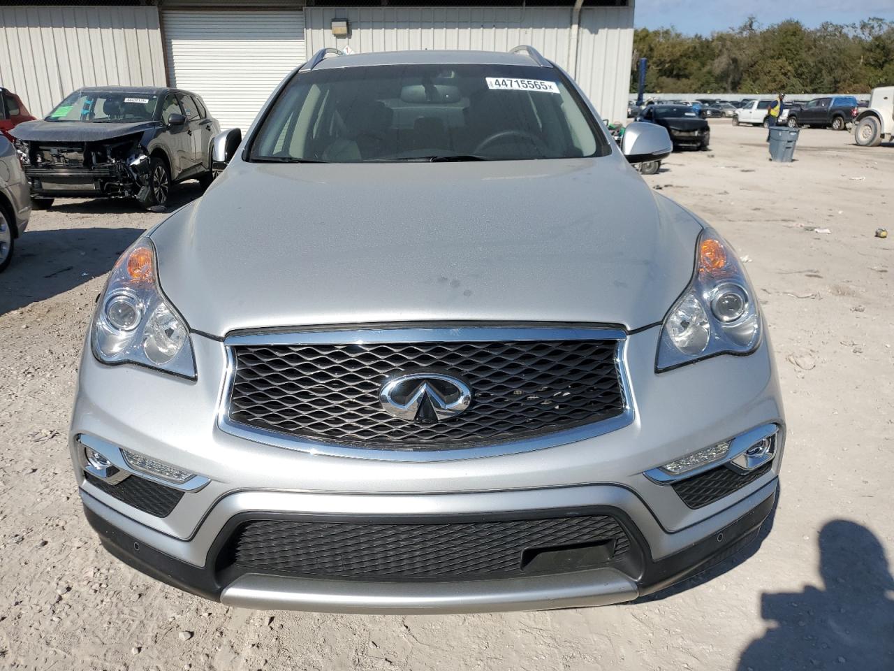 2017 Infiniti QX50 - Image 5