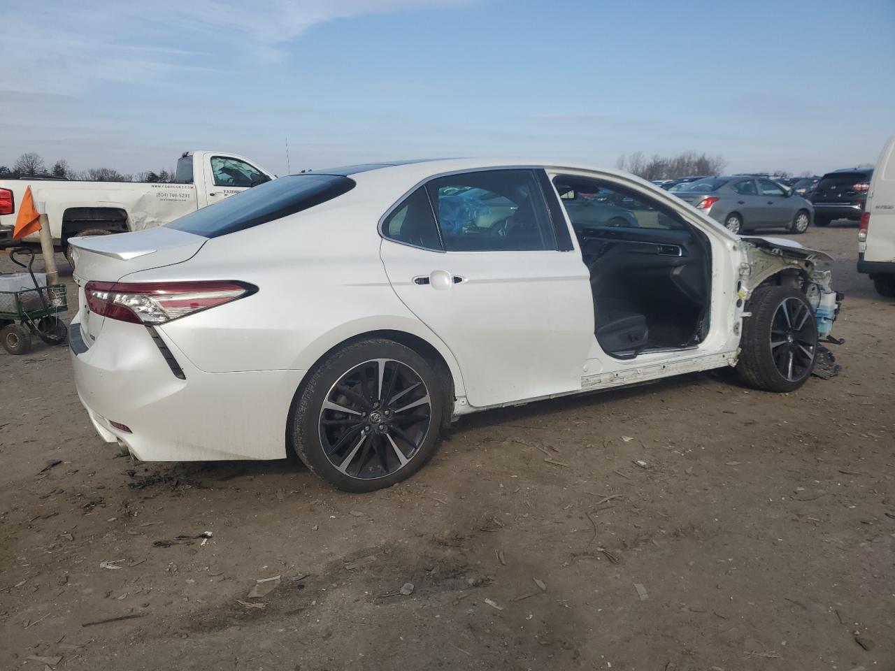 2018 Toyota Camry - Image 3