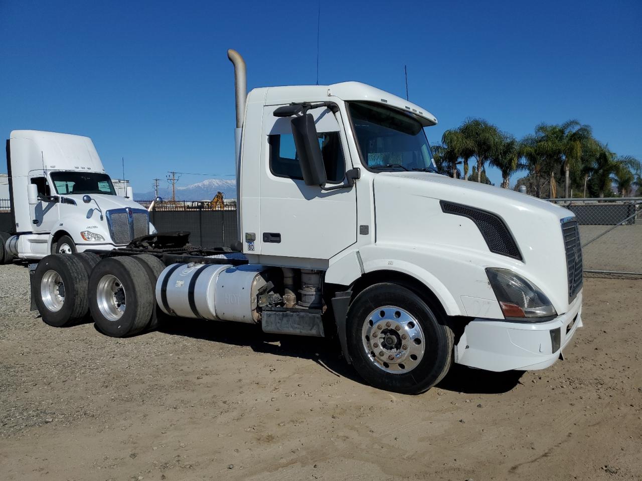 2014 Volvo Vn Vnl en Venta en Colton, CA - Vandalism