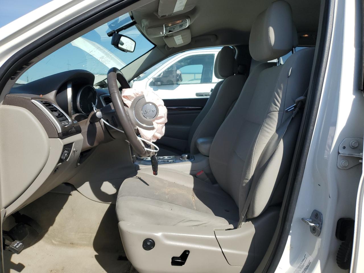 2011 Jeep Grand Cherokee - Image 7