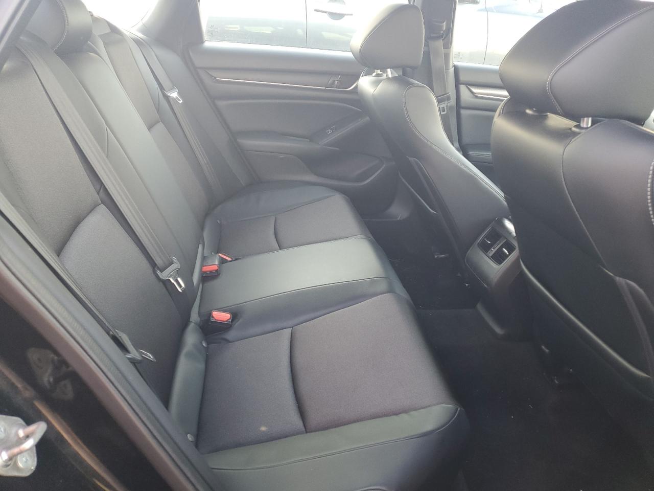 2018 Honda Accord - Image 10