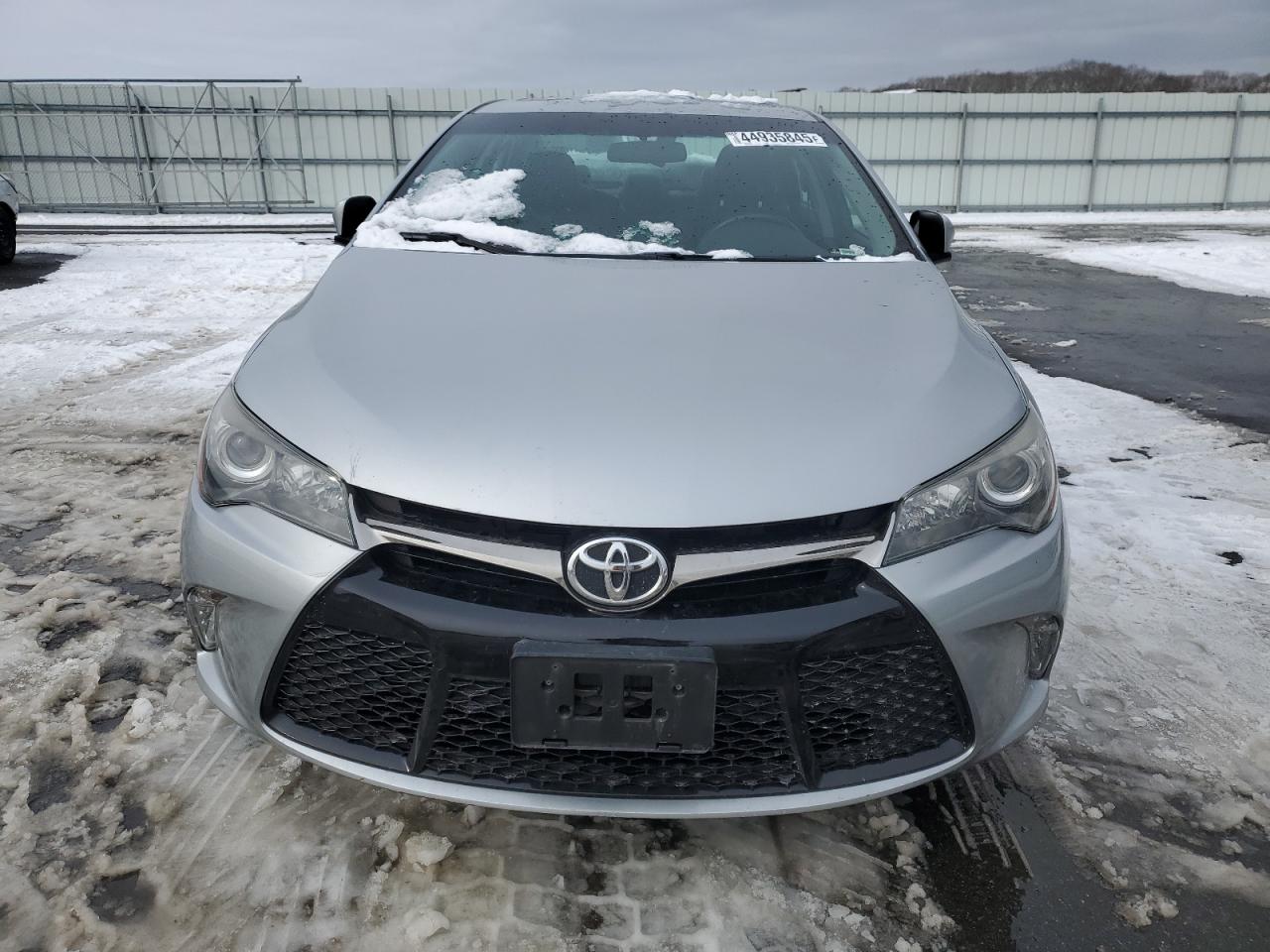 2016 Toyota Camry - Image 5