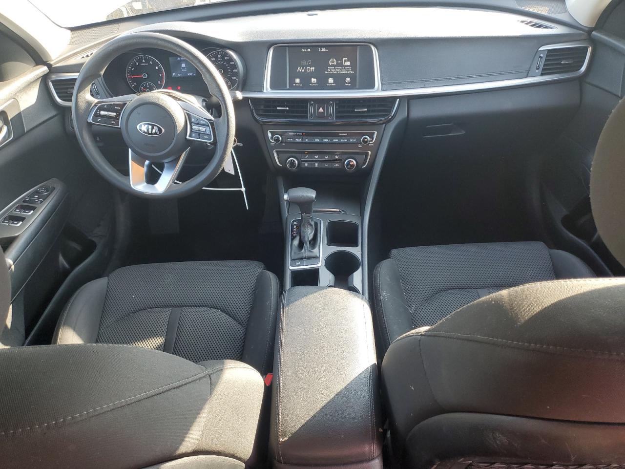 2020 Kia Optima - Image 8