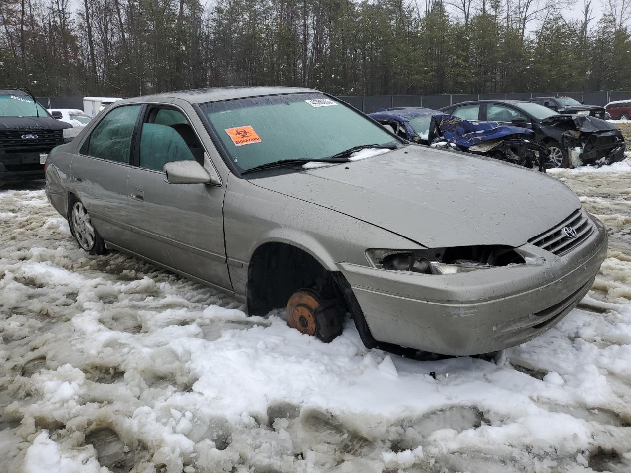 1999 Toyota Camry - Image 4