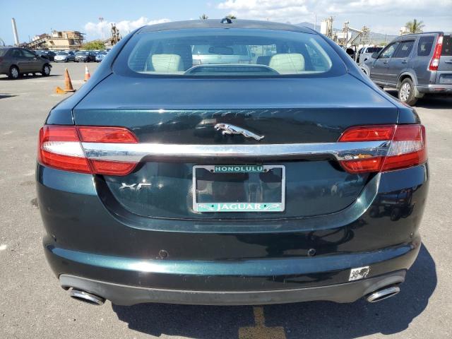 Седани JAGUAR XF 2012 Зелений