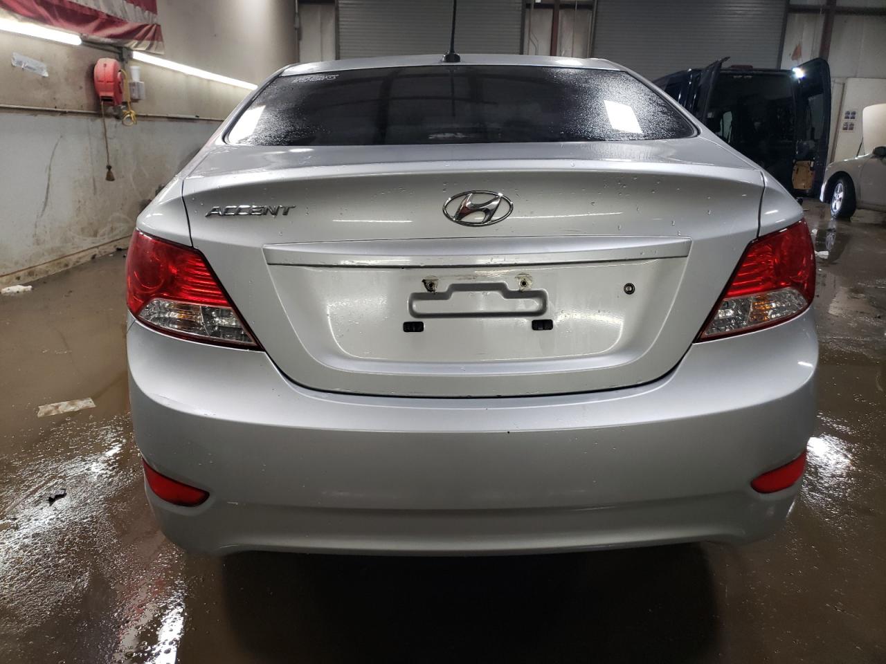 2013 Hyundai Accent - Image 6