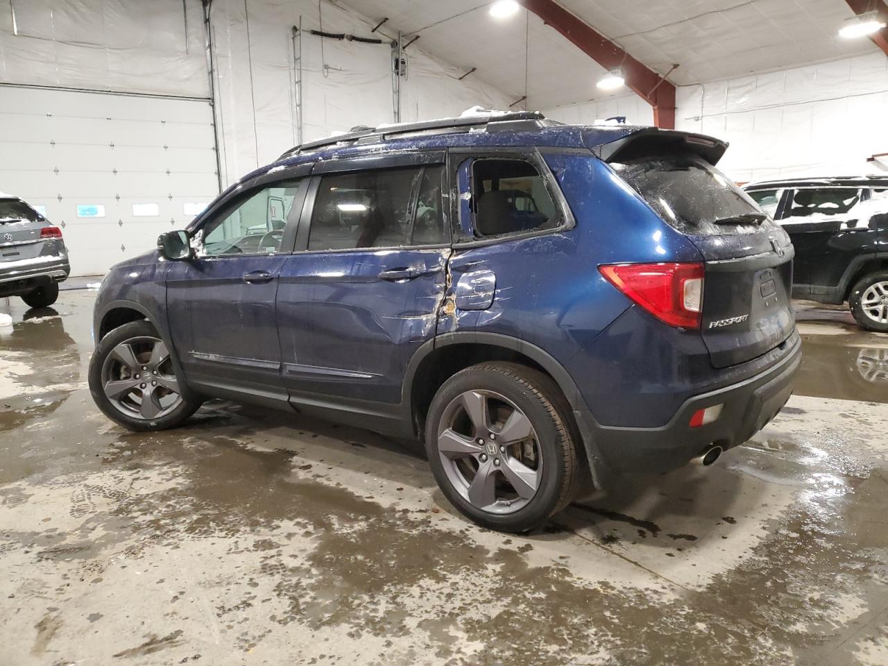 2021 Honda Passport - Image 2