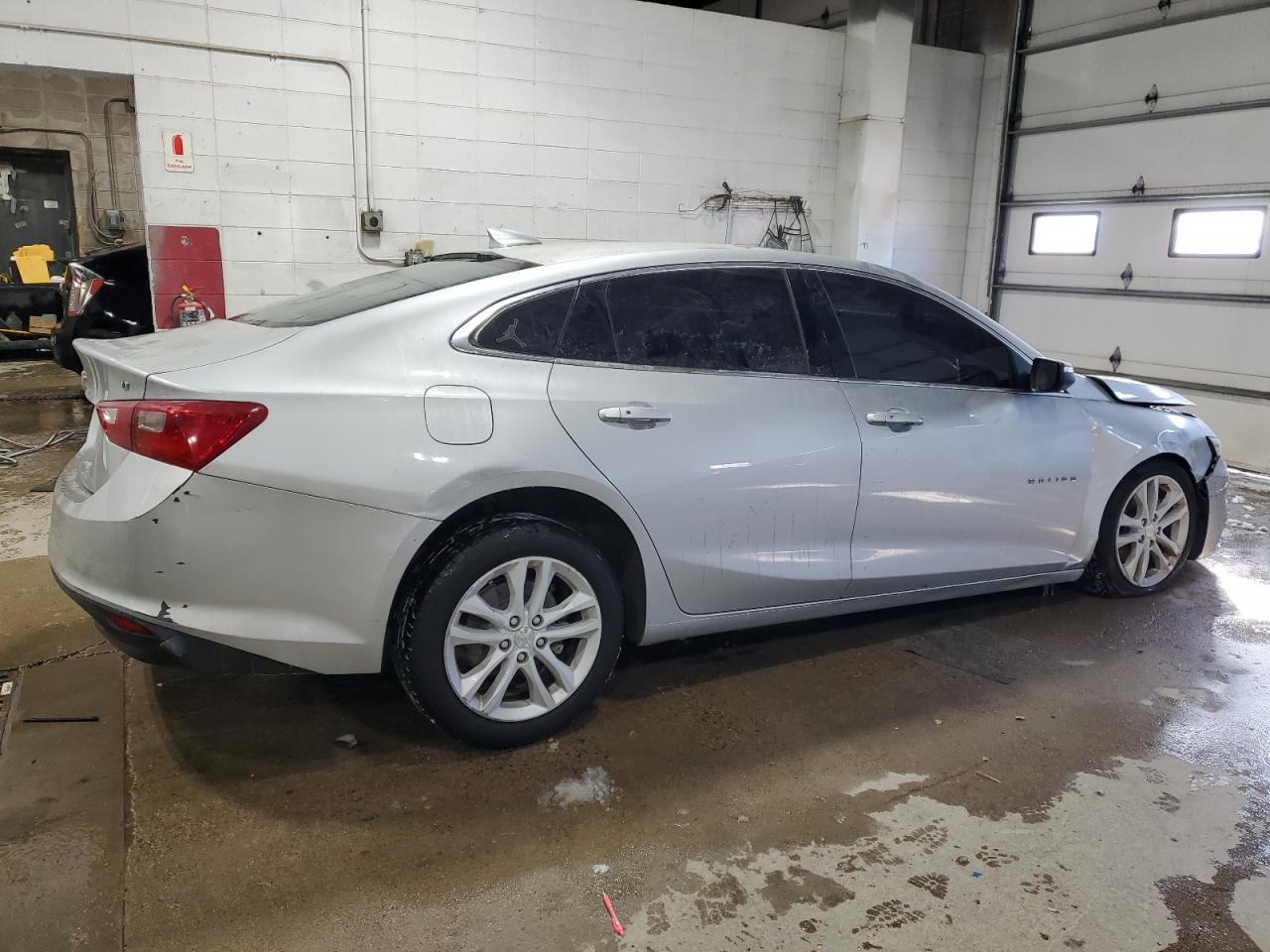 2018 Chevrolet Malibu - Image 3