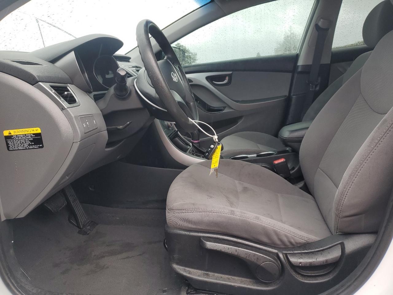 2016 Hyundai Elantra - Image 7