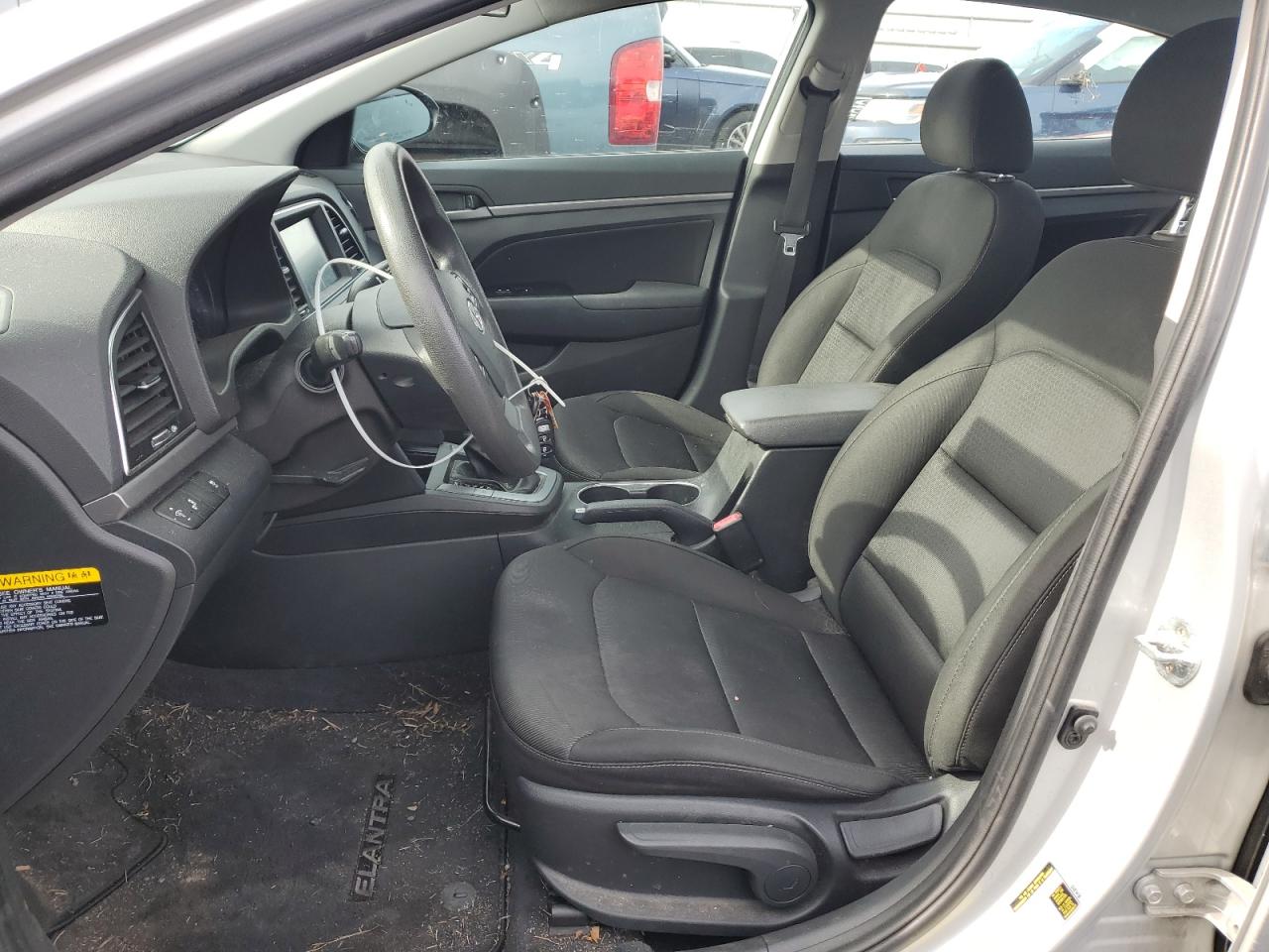 2018 Hyundai Elantra - Image 7