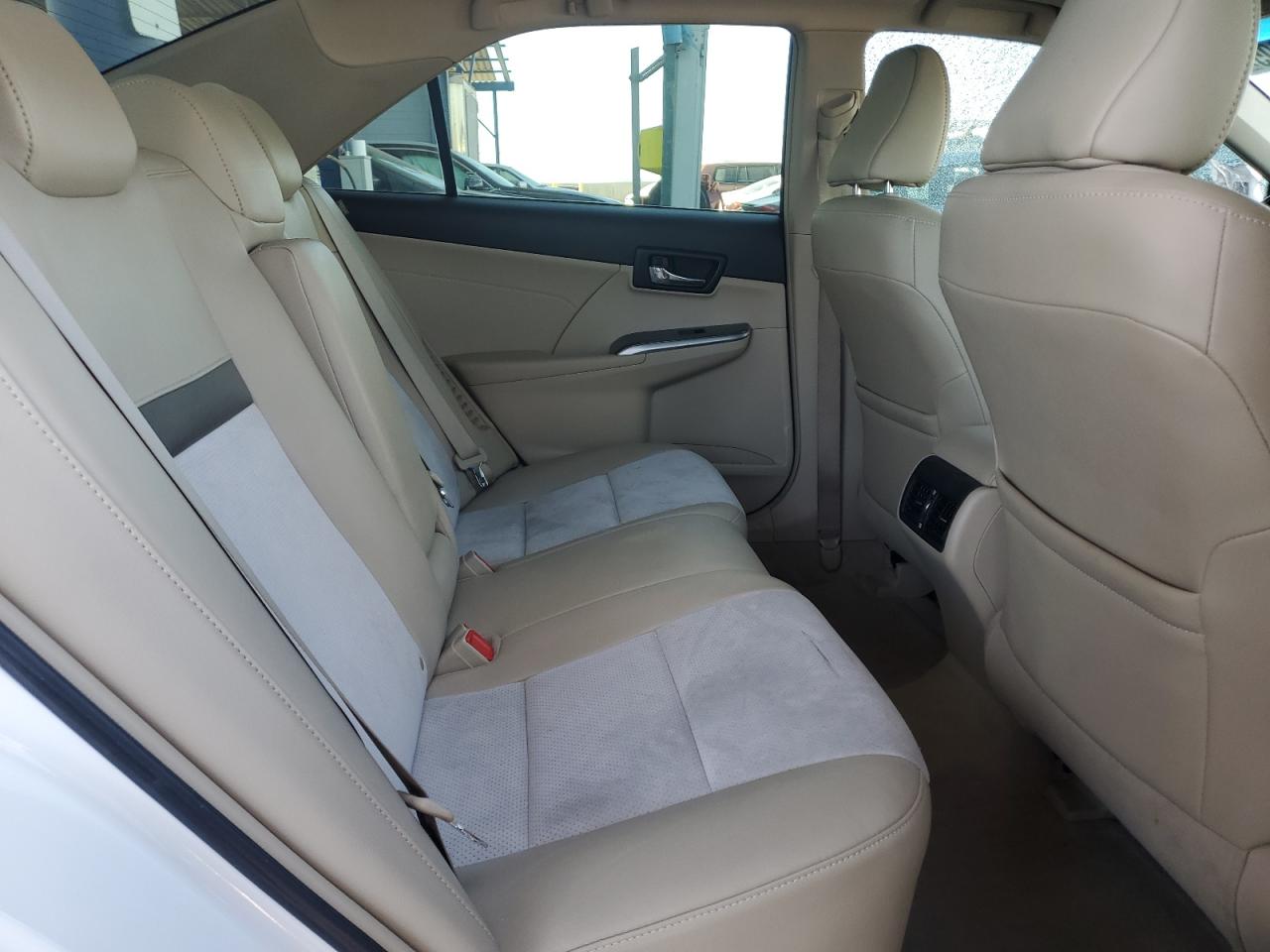 2013 Toyota Camry - Image 10