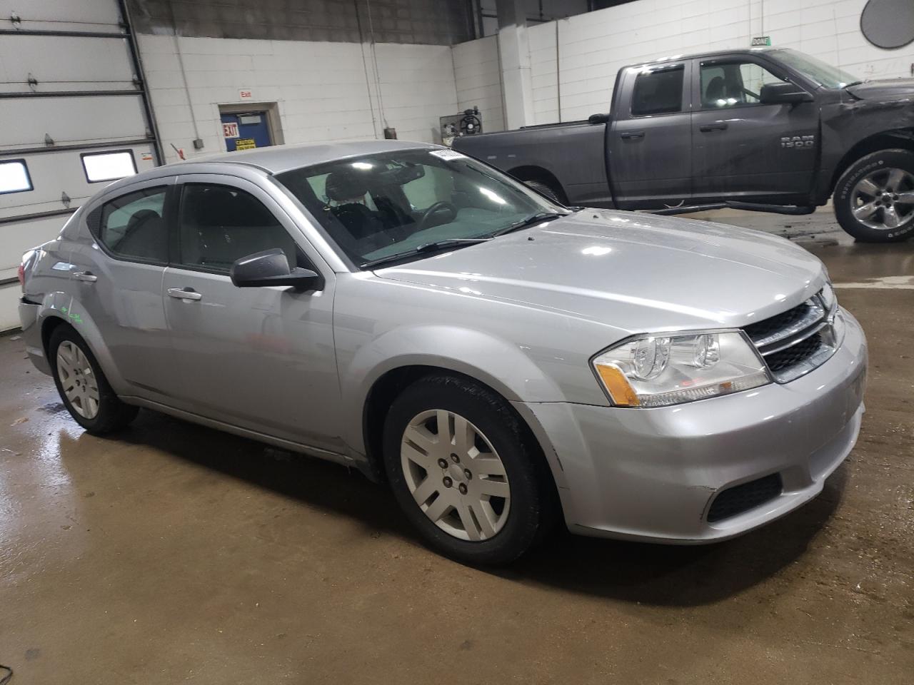 2014 Dodge Avenger - Image 4