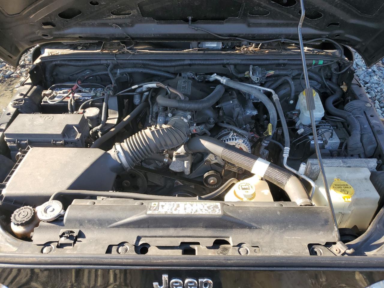 2011 Jeep Wrangler - Image 12
