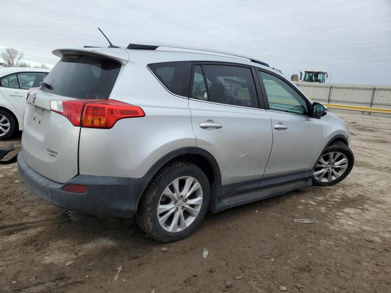 2015 Toyota RAV 4 - Image 3