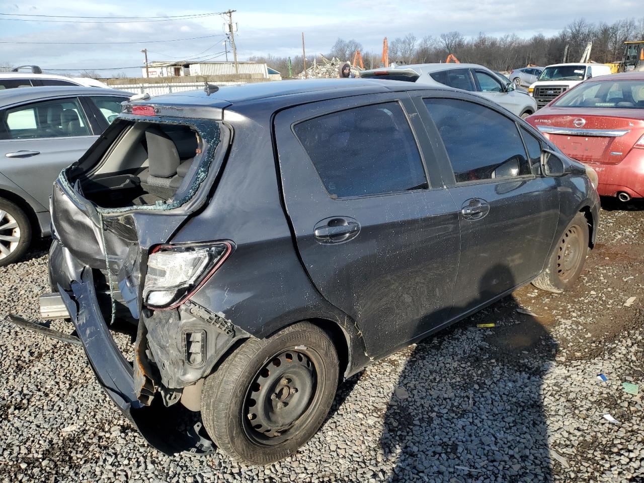 2015 Toyota Yaris - Image 3