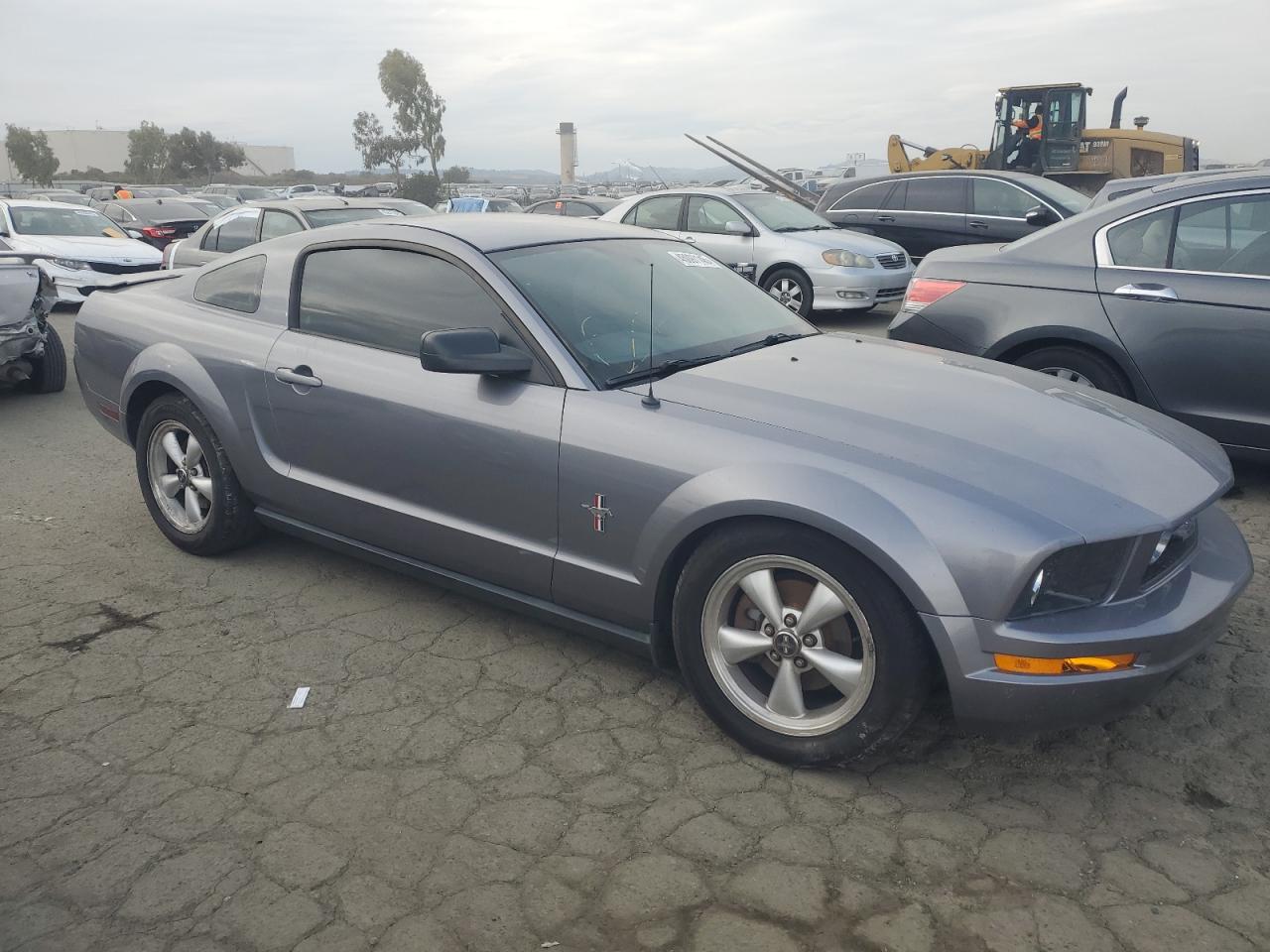 2007 Ford Mustang - Image 4
