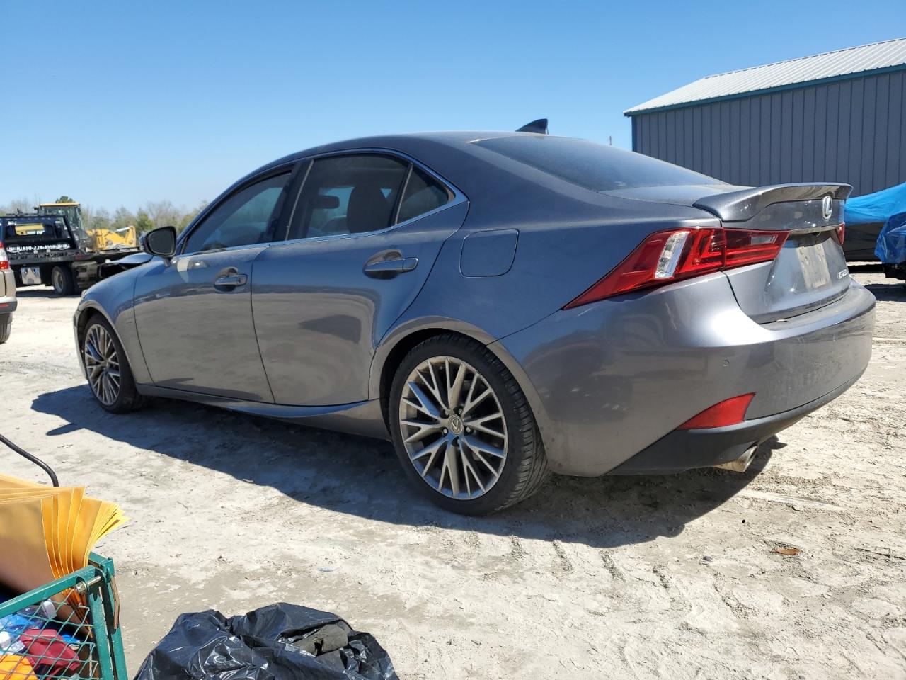 2015 Lexus IS - Image 2