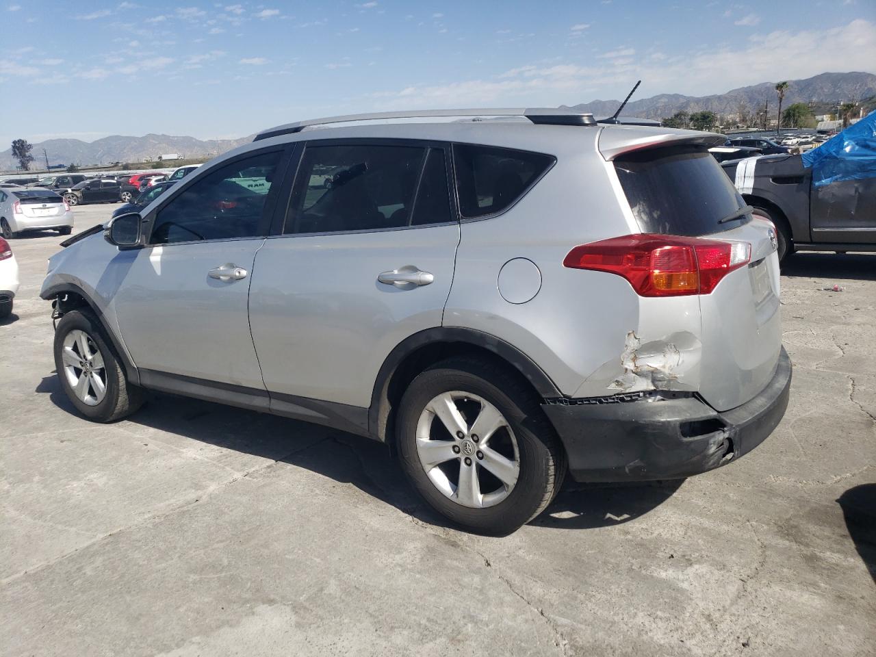 2013 Toyota RAV 4 - Image 2