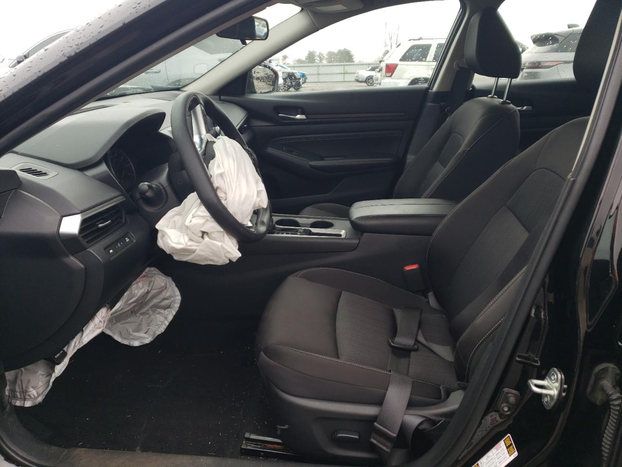 2020 Nissan Altima - Image 7