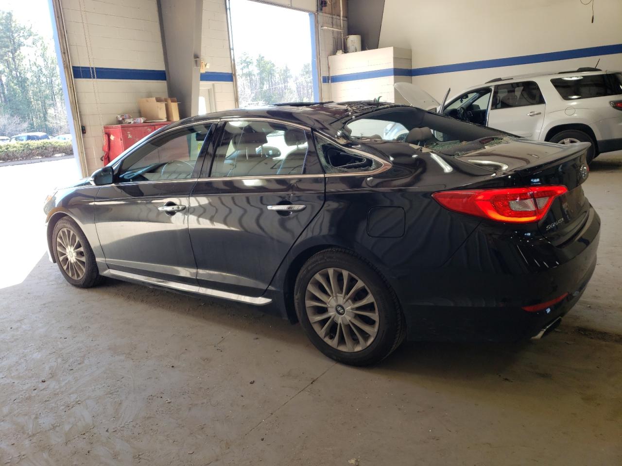 2015 Hyundai Sonata - Image 2