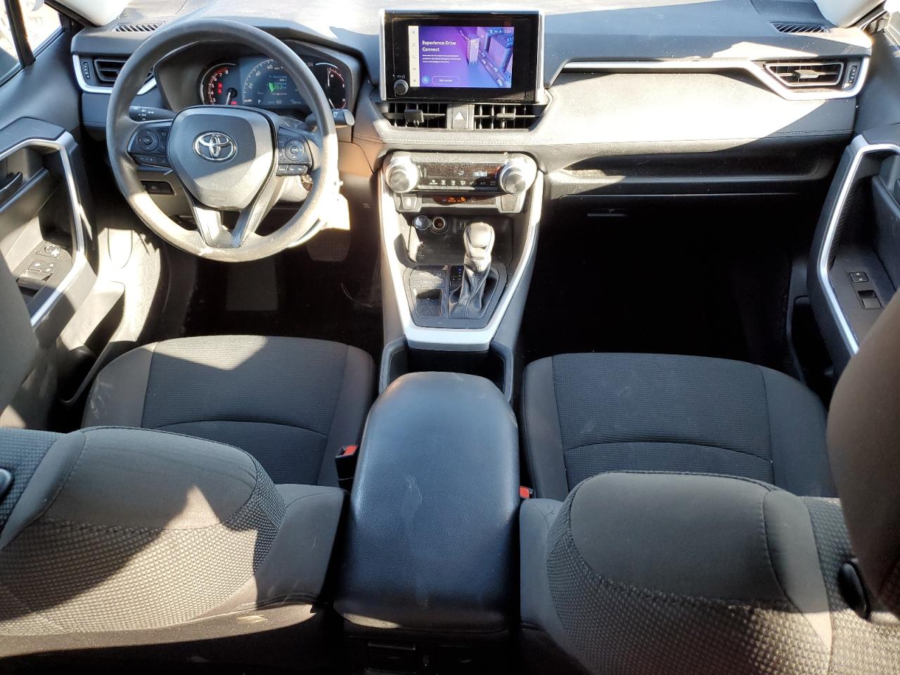 2023 Toyota RAV 4 - Image 8